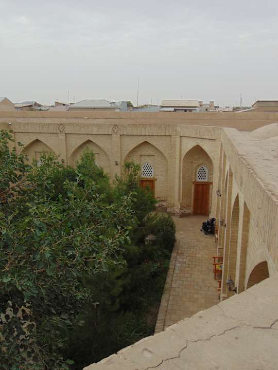 Außenansicht Madrasah Polvon-Qori Boutique