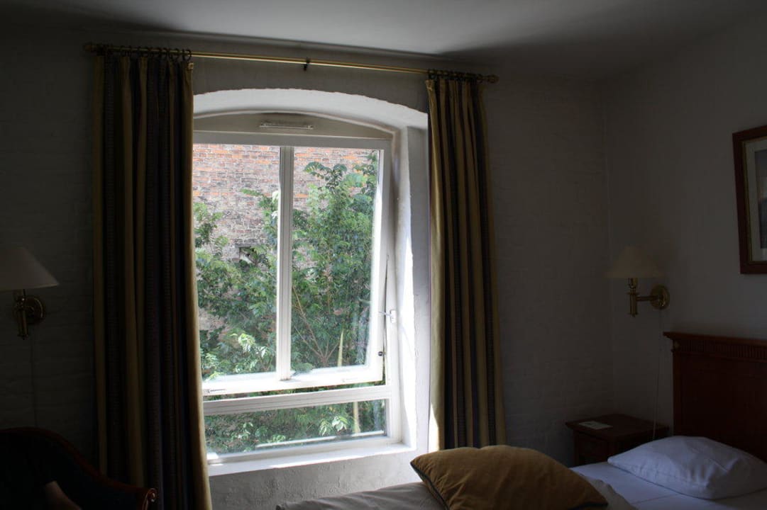 Zimmer mit grossem Fenster Hotel Copenhagen Strand