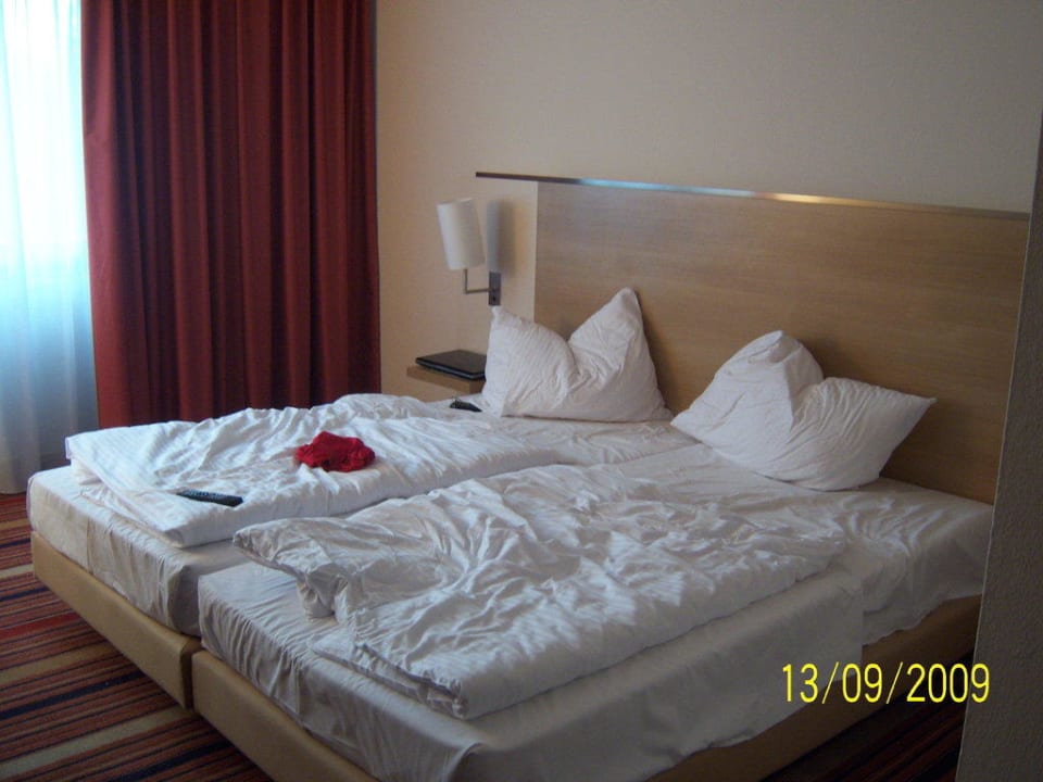 Doppelzimmer H+ Hotel Bochum