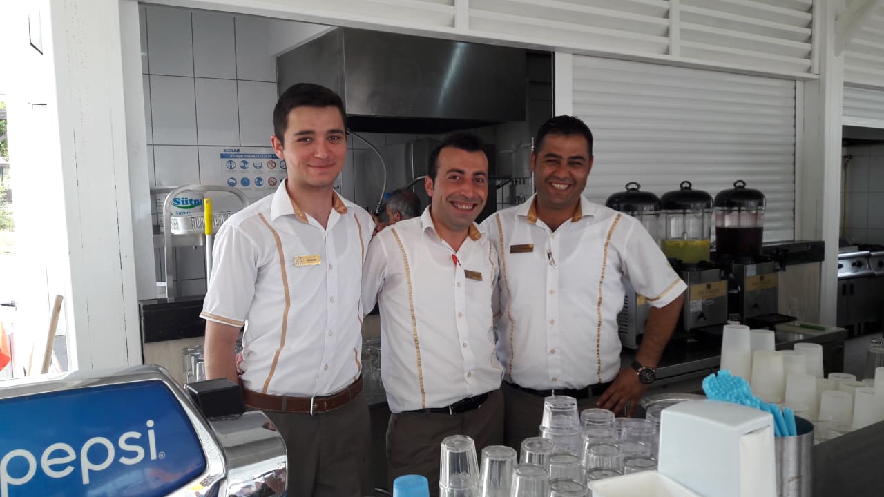 Die Drei Top Team, Weiter so Side Sunport Hotel & Spa