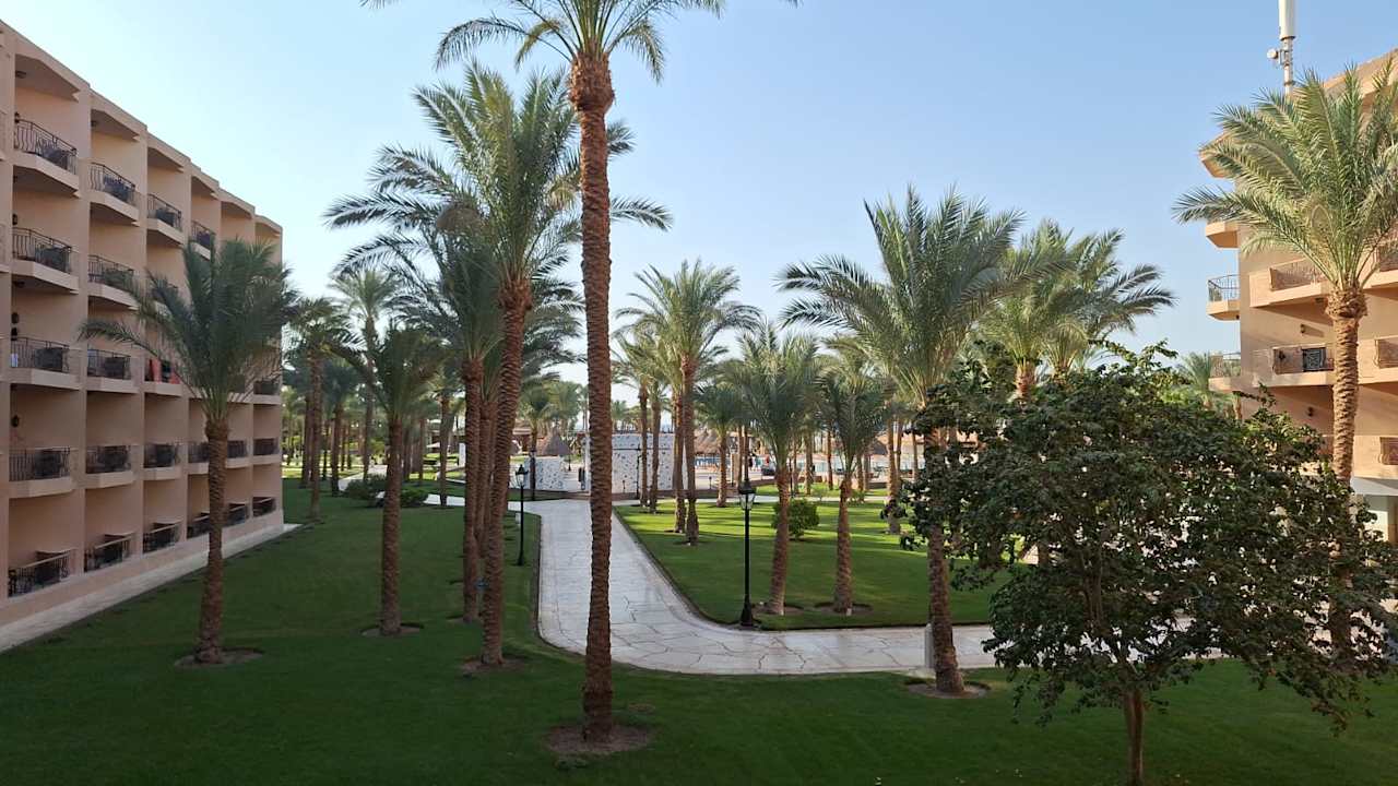 Gartenanlage Siva Grand Beach