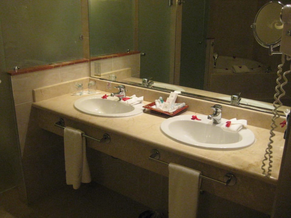 Badzimmer Junior Suite Hotel Grand Palladium Palace Resort, Spa & Casino