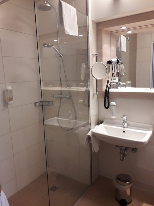 Zimmer H+ Hotel Bad Soden