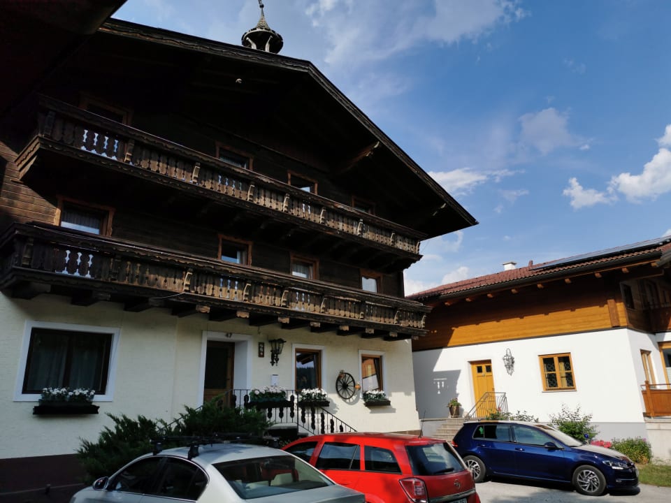 Außenansicht Guest House Ridehouse