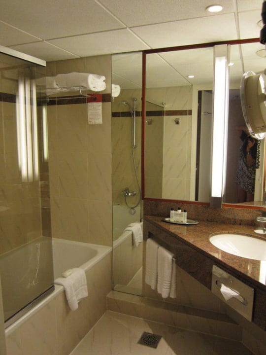 Bad Hotel Paris Marriott Rive Gauche