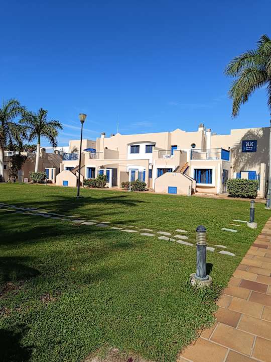 Außenansicht Playa Feliz Apartments