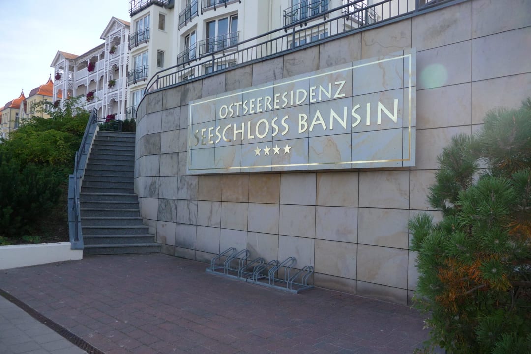 Treppe zum Hotel, vom Strand SEETELHOTEL Ostseeresidenz Bansin