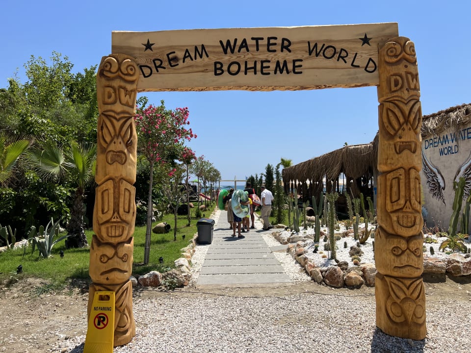 Strand Dream Water World