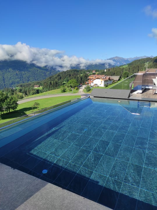 Pool Hotel Terentnerhof