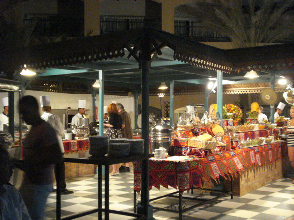 Abendessen am Pool Bel Air Azur Resort - Adults only