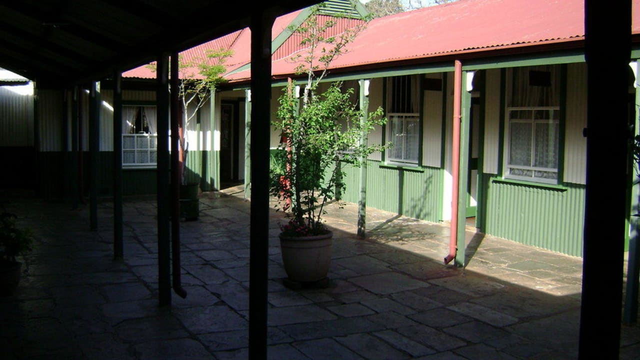 Der Innenhof Royal Hotel