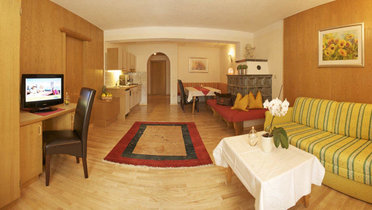 Ferienwohnung 3 - Wohnzimmer Drei Sonnen Apartments