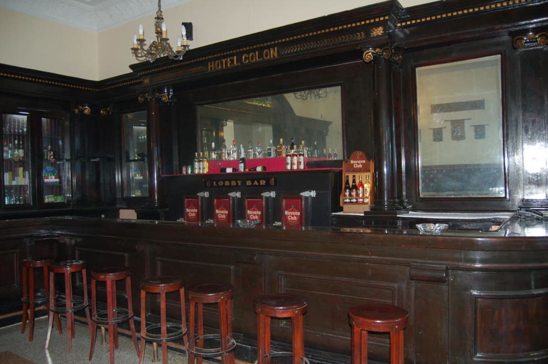Bar Hoteleingang Hotel Camagüey Colón