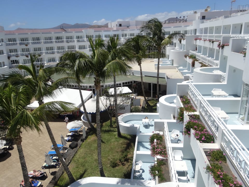 Blick vom Balkon in Richtung Lobby Hipotels La Geria