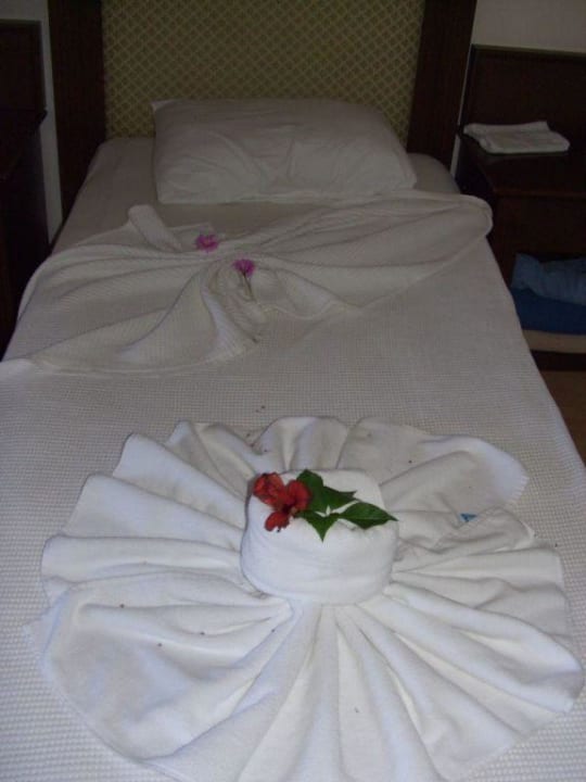 Zimmer liebevoll gemacht Club Turtas Beach Hotel