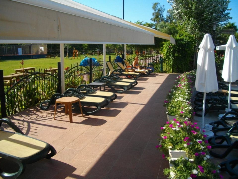 Ausspannen am Ruhepool Belek Beach Resort Hotel