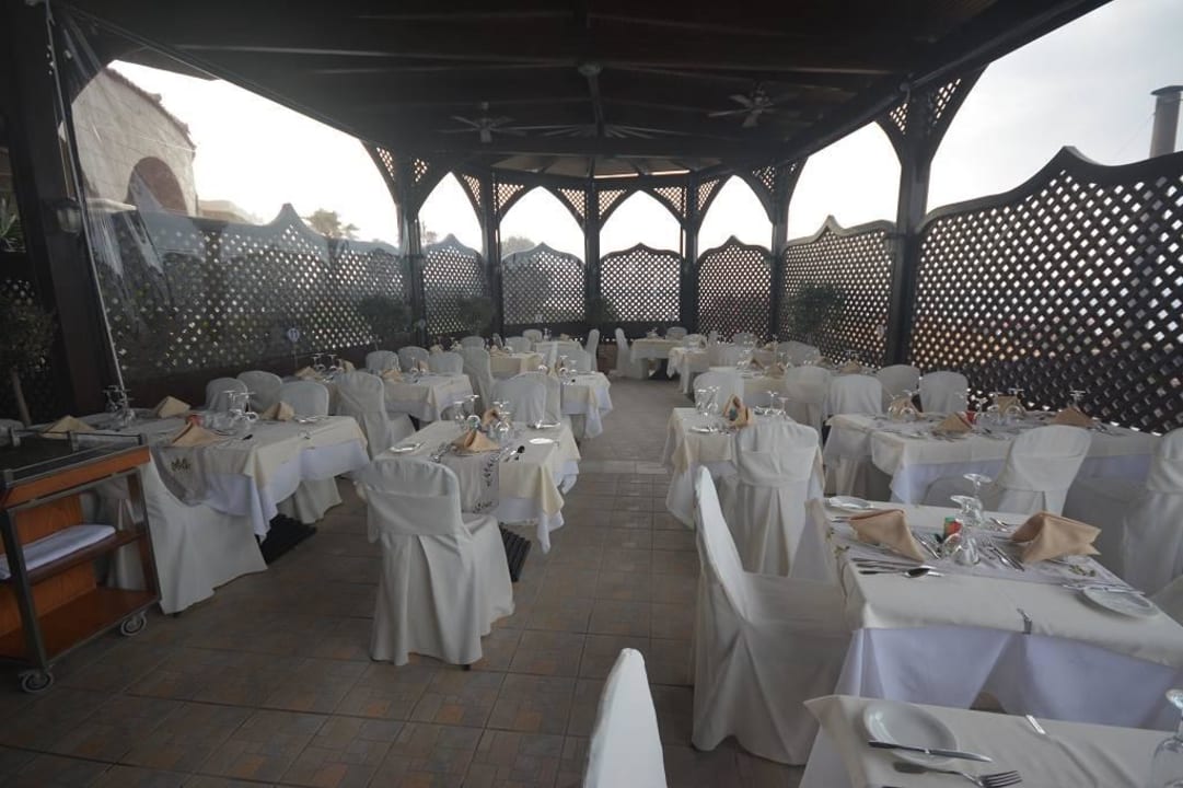 Essen a la Carte Hotel Kalithea Horizon Royal