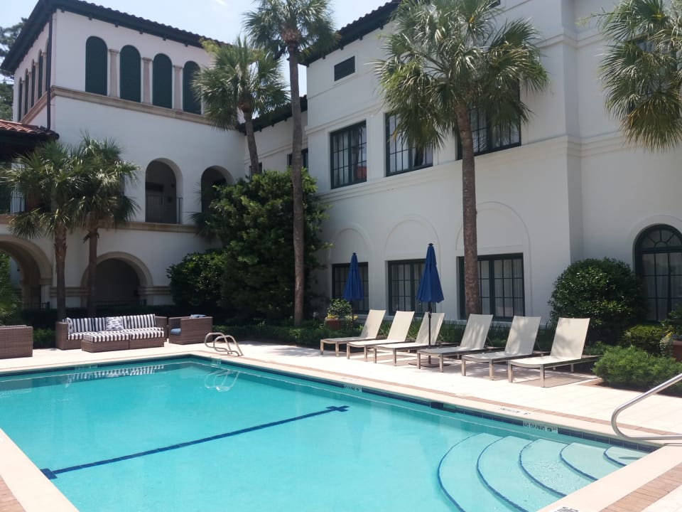 Pool The Inn at Sea Island