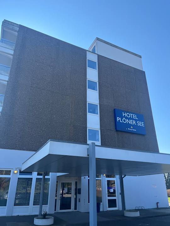 Außenansicht Hotel Plöner See by Tulip Inn