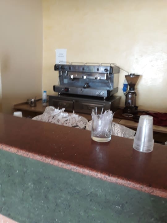 Gastro Lella Meriam Hotel & Club