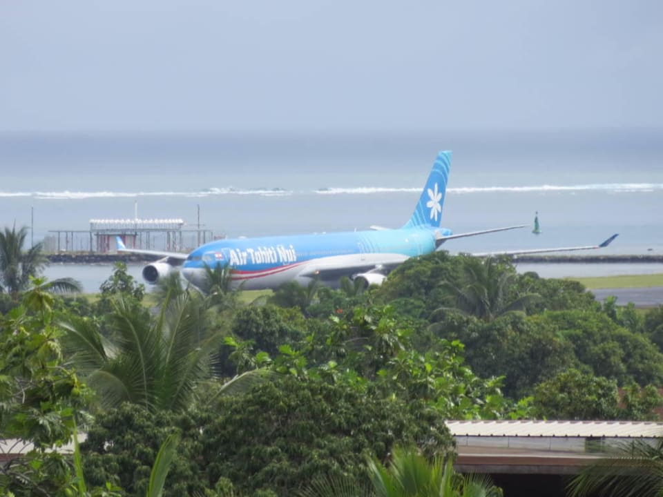 Blick vom Zimmer  Motel Tahiti Airport