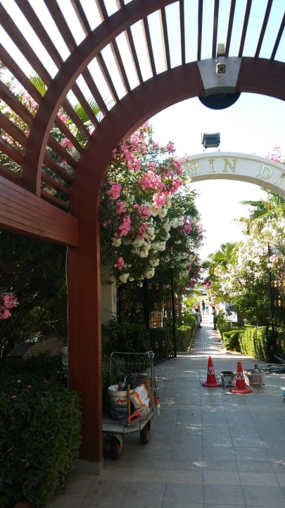 Gartenanlage Hotel Delphin Diva