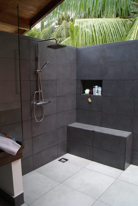 Freiluftdusche Beachvilla Meeru Maldives Resort Island