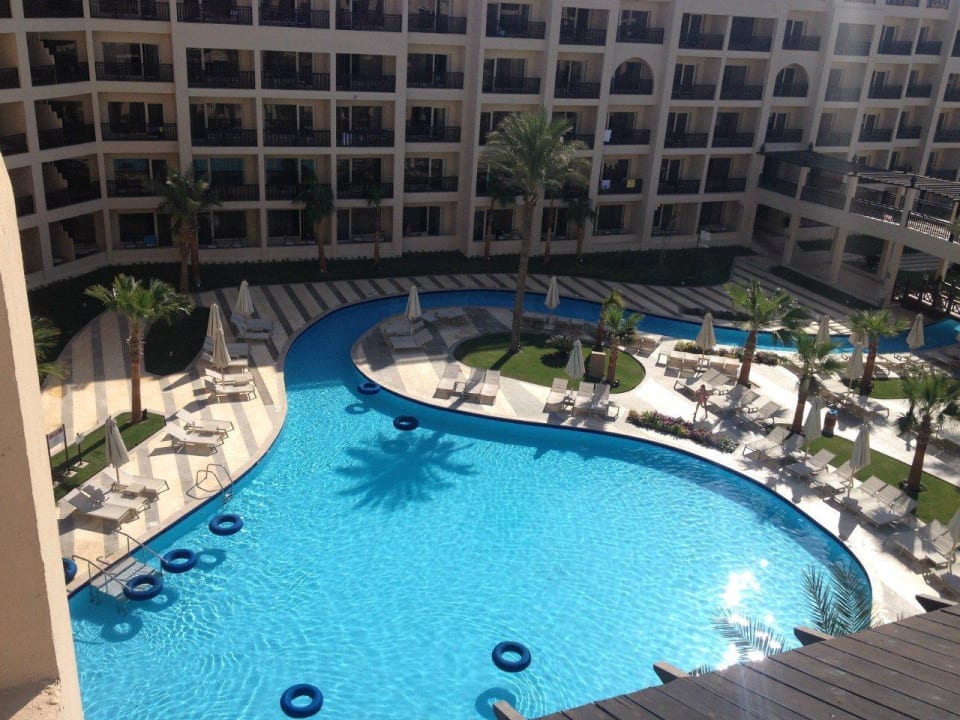 Вид из Скай-бара Steigenberger Aqua Magic