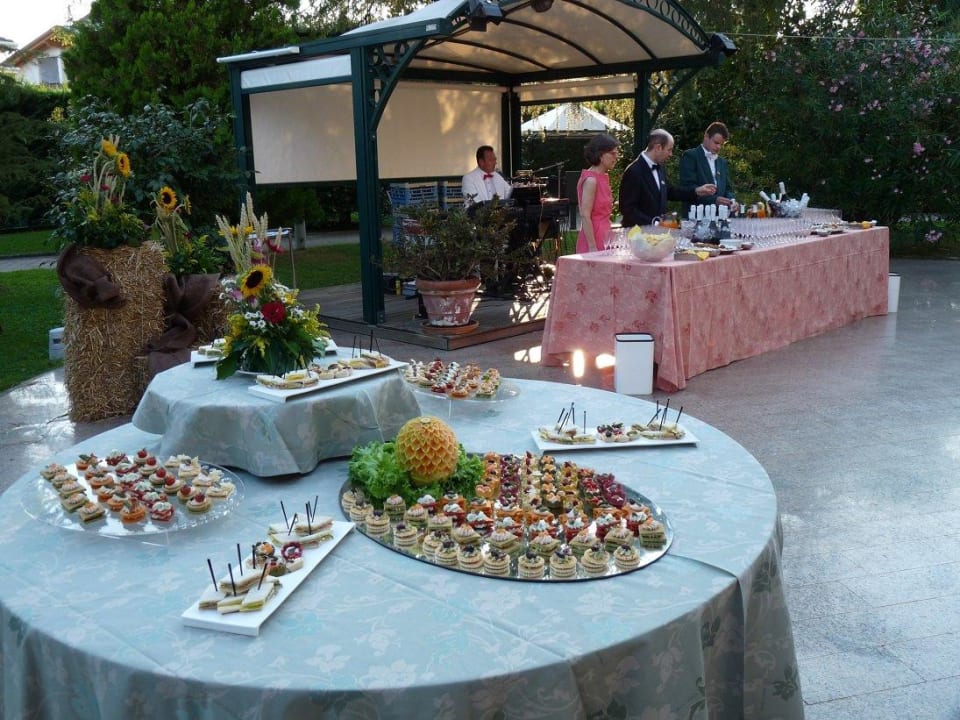 Tanzfläche und Sektempfang Hotel Antoniano Terme