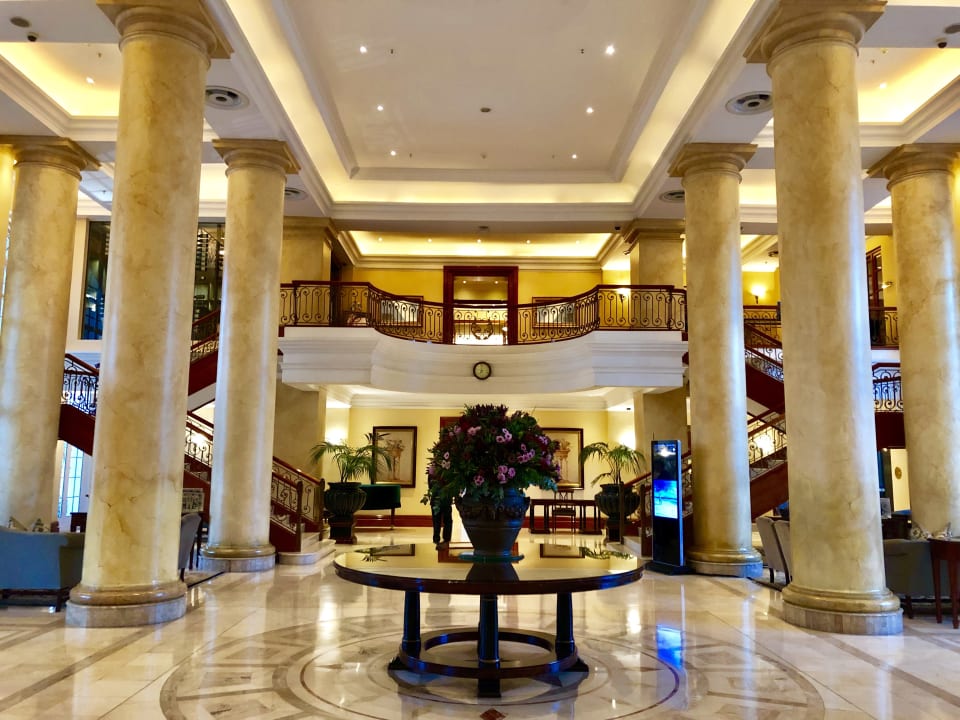 Lobby Hotel Southern Sun The Cullinan