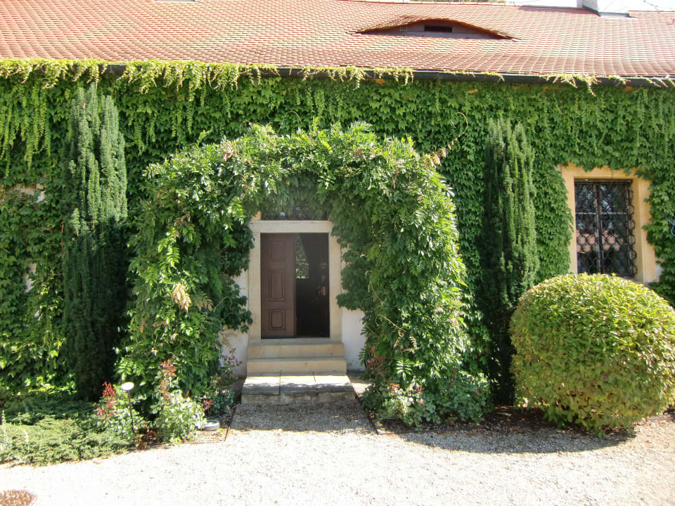 Suite-Eingang Hotel Schloss Jemniste