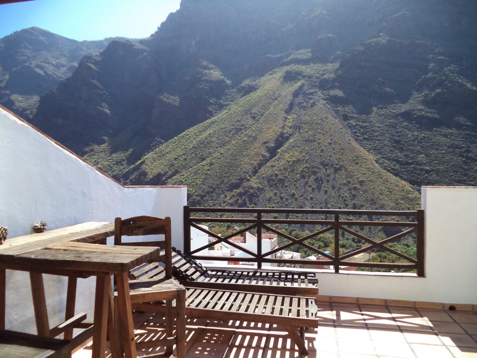 Terrasse und Blick zum oberen Tal Apartments La Galería