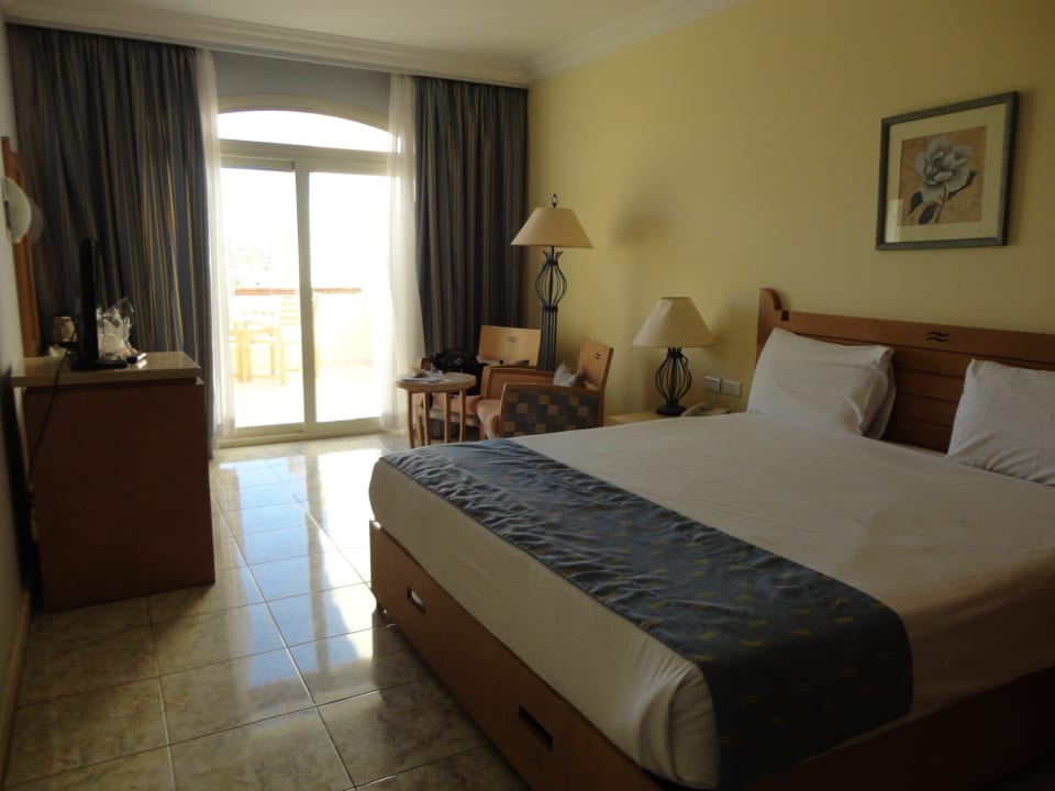 Zimmer Royal Lagoons Resort & Aqua Park