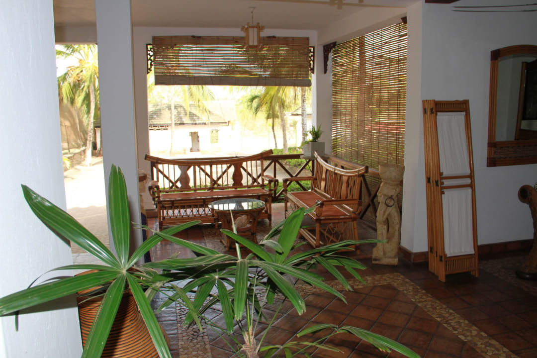 Eingangsbereich Hotel Pinewood Beach Resort & Spa