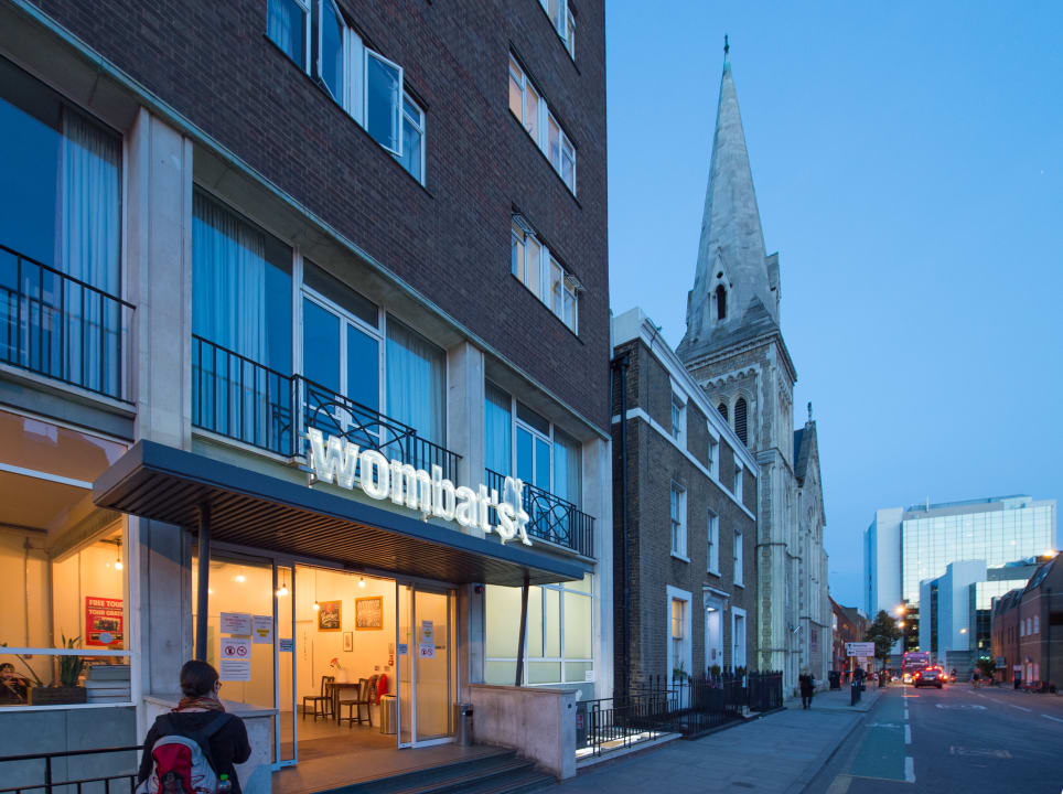 Lobby Wombat's City Hostel London