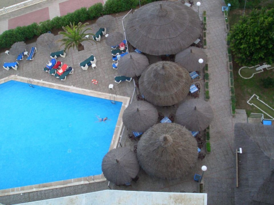 Vorderer Pool und Bar von oben Hotel Vibra Beverly Playa
