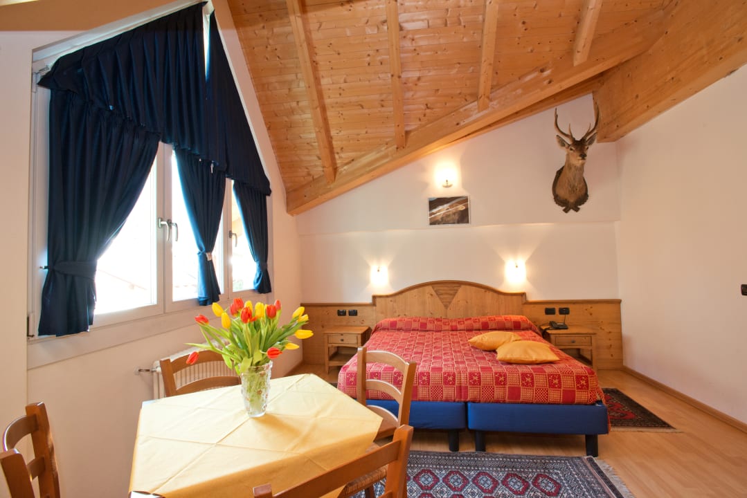 Zimmer Hotel Garni Le Corti