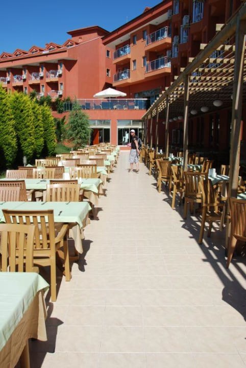 Restaurant / Außenbereich Club Side Coast