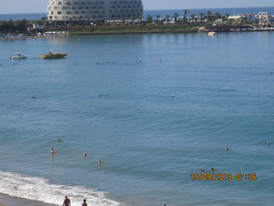 Herrliches Wasser Aska Hotel Just in Beach