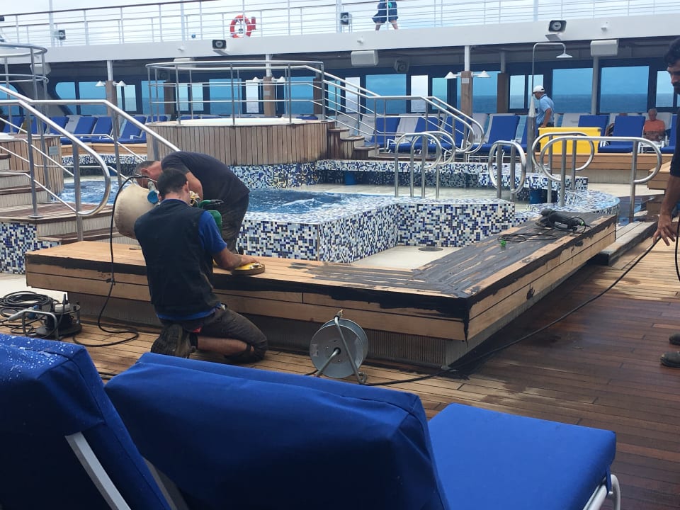 Pool Regatta Point Tavern & Holiday Villas