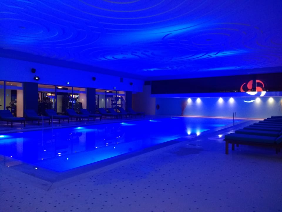 Pool Arina Beach Resort