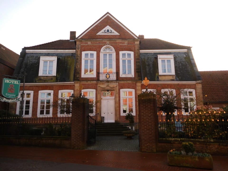 Außenansicht vom Nebengebäude Burghotel Haselünne