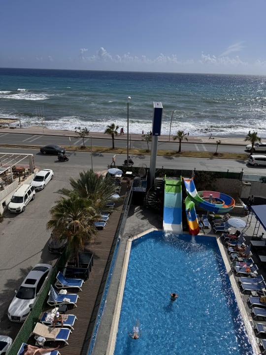 Strand Relax Beach Hotel