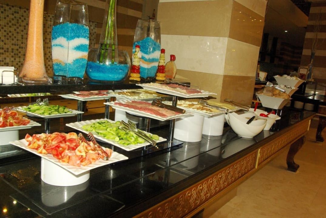 Im Hauptrestaurantbereich Diamond Excellence Resort & Spa