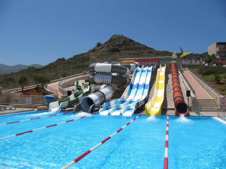 Super Wasserrutschen für die größeren Kinder Grand Hotel Holiday Resort
