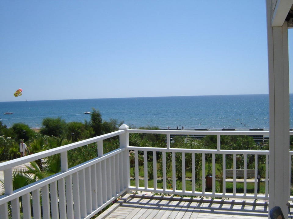 Blick von der Strandbar Alba Resort Hotel