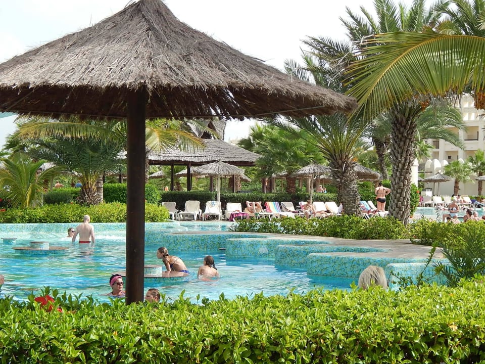 Pool Hotel Riu Karamboa
