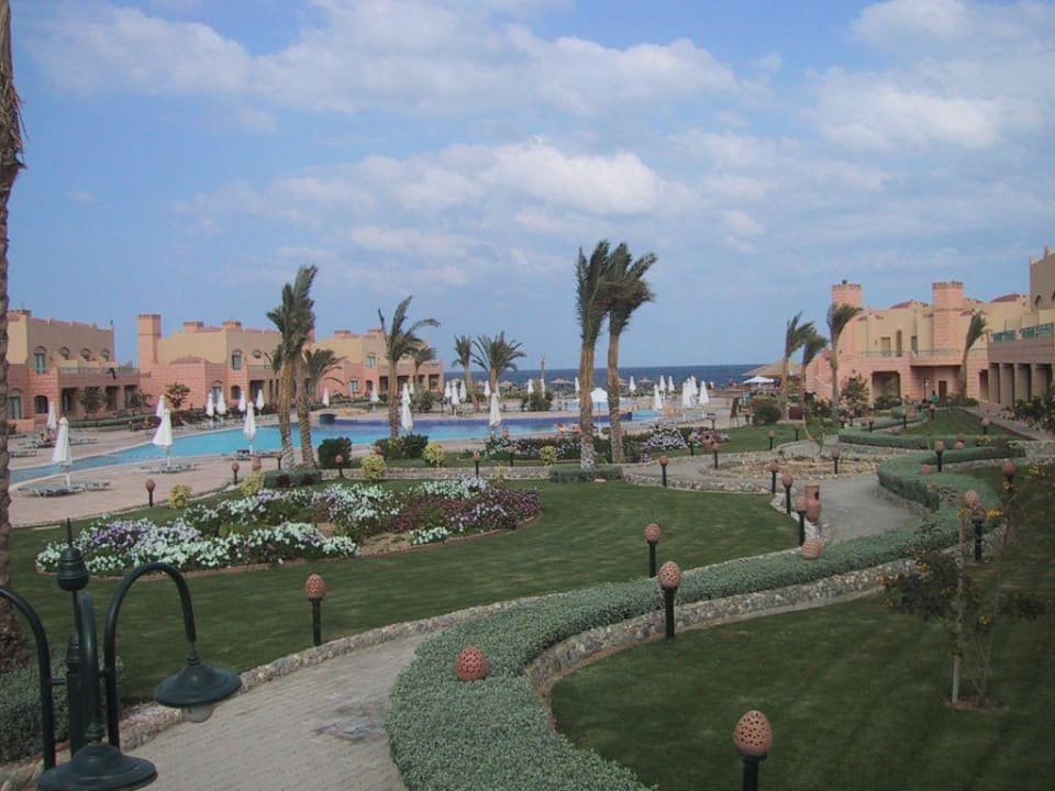 Hotelanlage mit Pool Sentido Akassia Beach