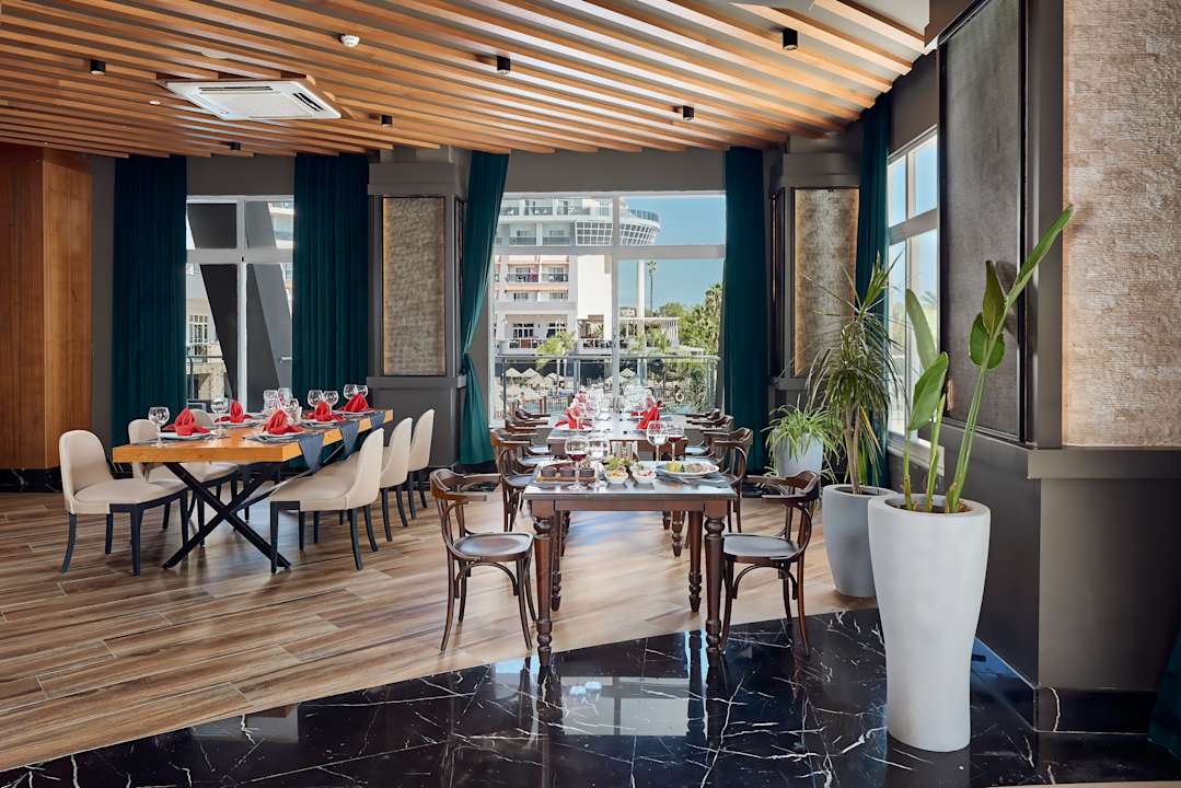 Gastro Seaden Sea Planet Resort & Spa