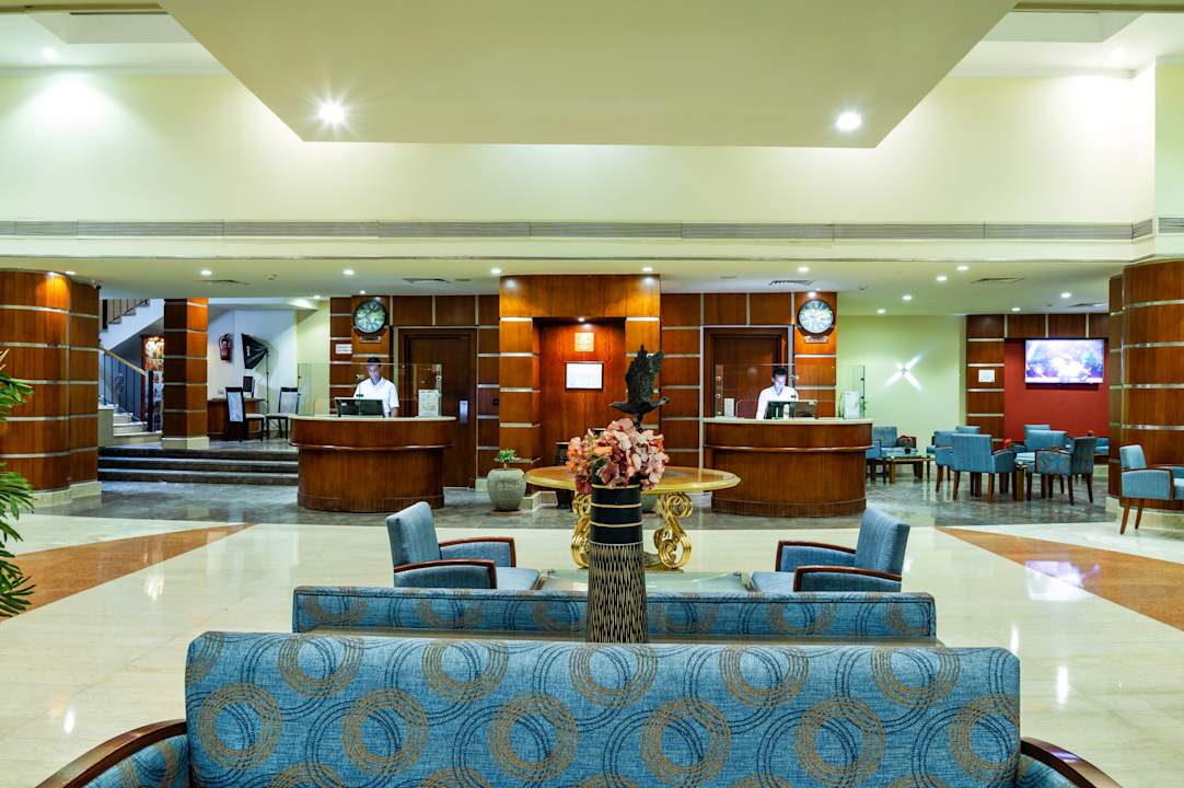 Lobby Xperience St. George Homestay